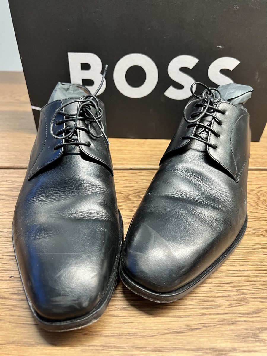 Hugo Boss Scarpe da uomo: Elegante BOSS Herrenschuhe Grösse 42 – Usato da Zürich venduto da Miller_Secondhand