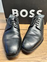 Elegante BOSS Herrenschuhe Grösse 42