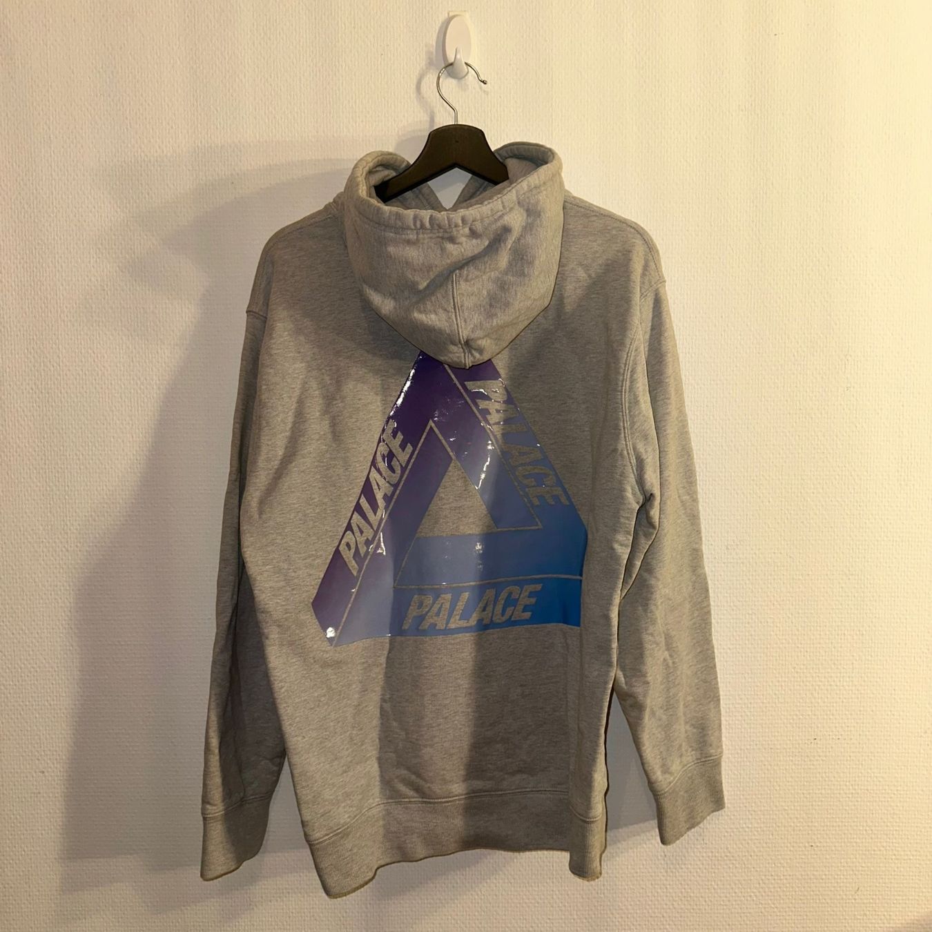 Palace Pullover & Sweatshirts: Palace Hoodie Grey – Neu (gemäss Beschreibung) aus Bern von gia_jqj7 1