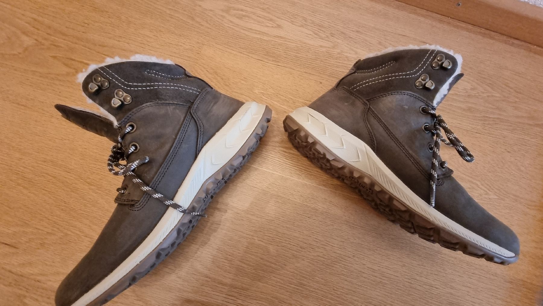 Jack Wolfskin Scarpe da uomo: Jack Wolfskin Winterstiefel, Gr. 39 – Usato da Brunnen venduto da nat_qj8q 1