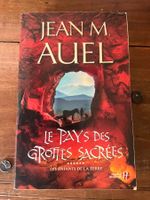 Livre Le Pays des Grottes Sacrées Jean M. Auel occasion
