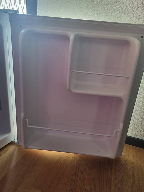 Réfrigérateurs: Mini Kühlschrank – D'occasion à Uster par sli_fzp7 4