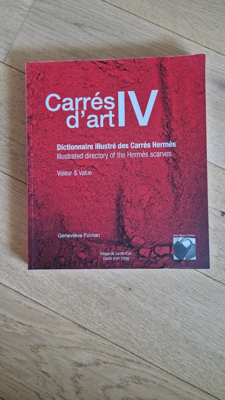 Libri: Livre de référence, Carrés d'Art de Hermès – Usato da Collombey venduto da Preloveditems
