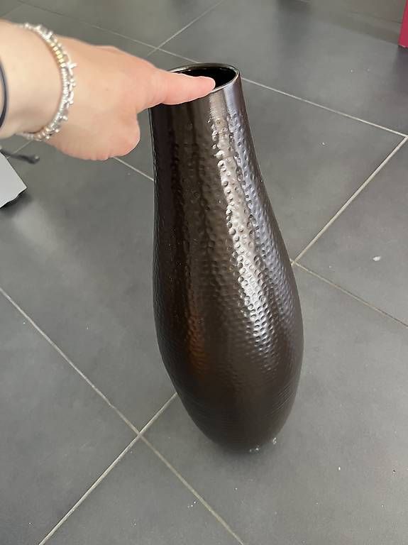 Vasi & Recipienti: Vaso decorativo in metallo, marrone  – Usato da Genestrerio venduto da Ellyellys84