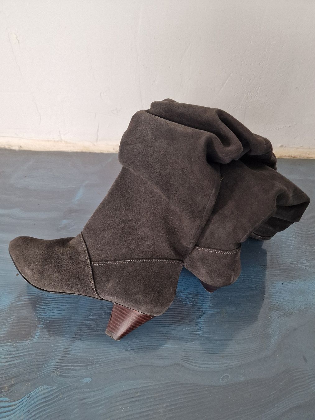 Victoria's Secret Damenschuhe: Victoria's Secret Stiefel – Gebraucht aus Oberbipp von tori17 3