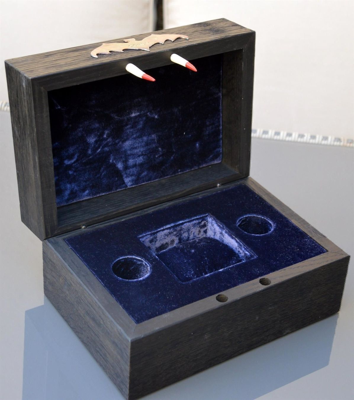 Corum Uhrenboxen: Uhrenbox / Boîte de montre Corum Bubble Bats Batman – Gebraucht aus Collonges von Auganien 1