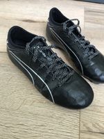 Gebrauchte tolle Puma Fussball Schuhe Grösse 34