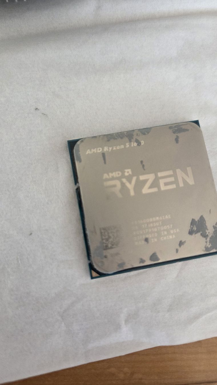 Amd Componenti elettronici: Ryzen 5 1600 & Cooler – Usato da Stein AG venduto da rub_d7hz