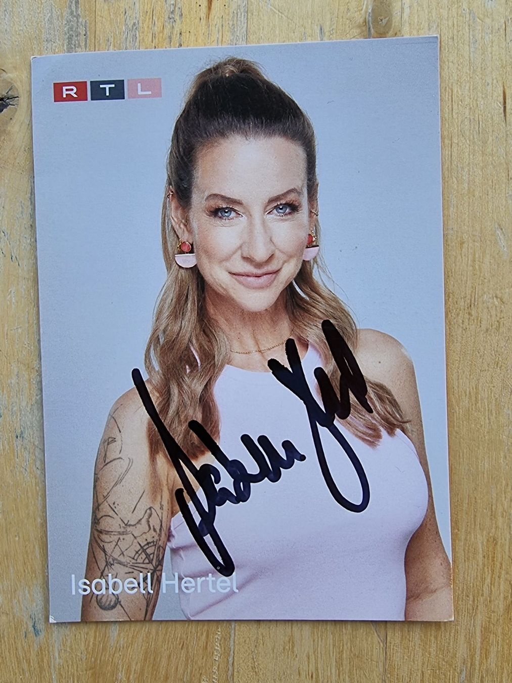 Autografi: Isabell Hertel (Unter uns) Originalautogramm – Usato da Winterthur venduto da Christinakim