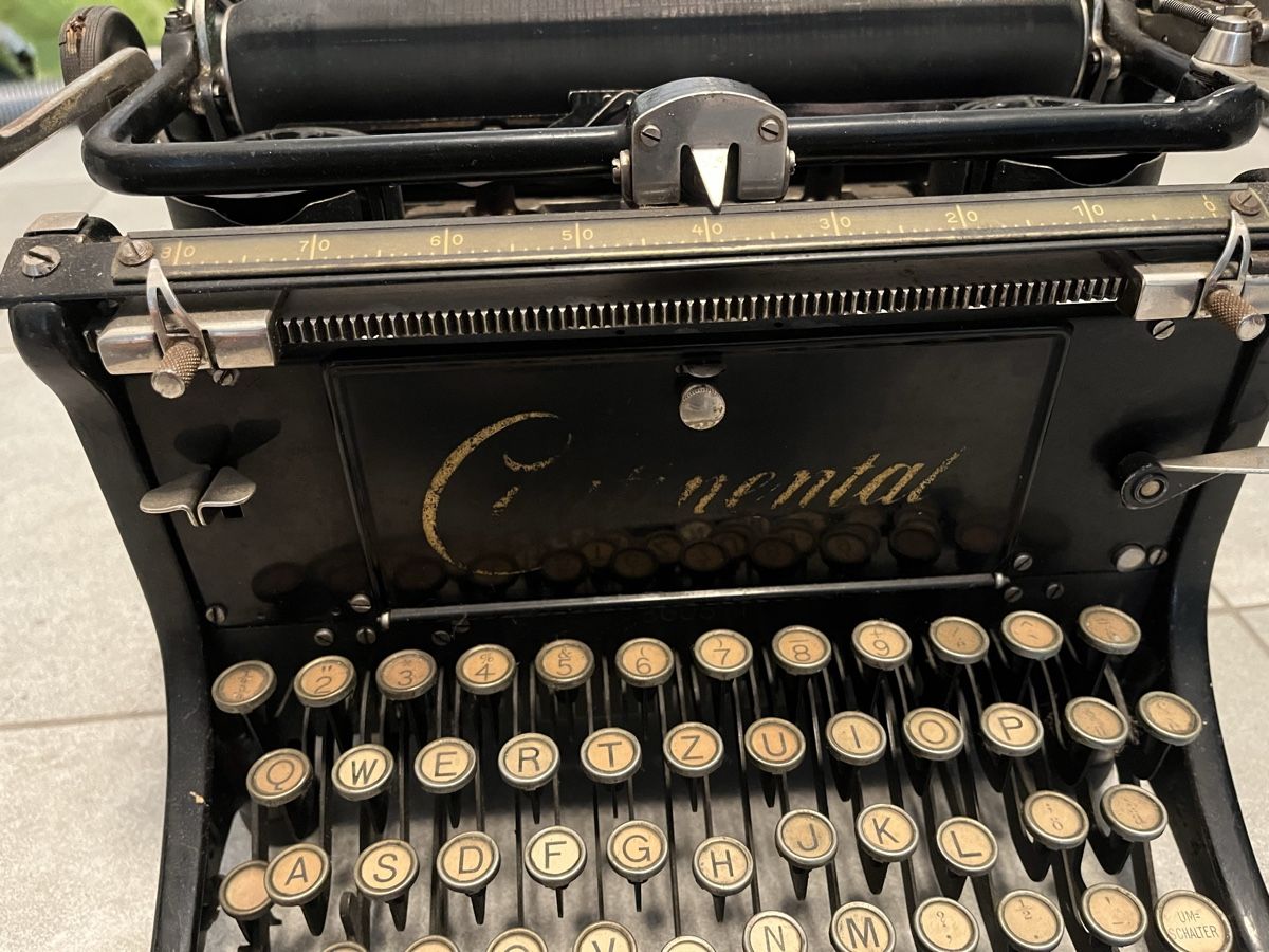 Continental Macchine da scrivere: Antike Continental Schreibmaschine – Difettoso da Safenwil venduto da Vito_Caruso 1