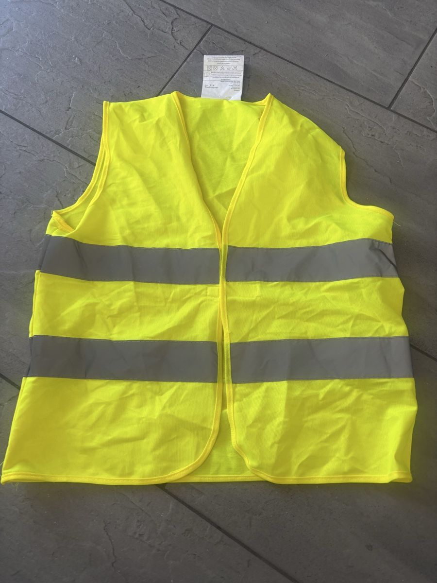 Gilet & Giacche: 3 Gilet enfants  – Usato da nods venduto da Tozzifan 5