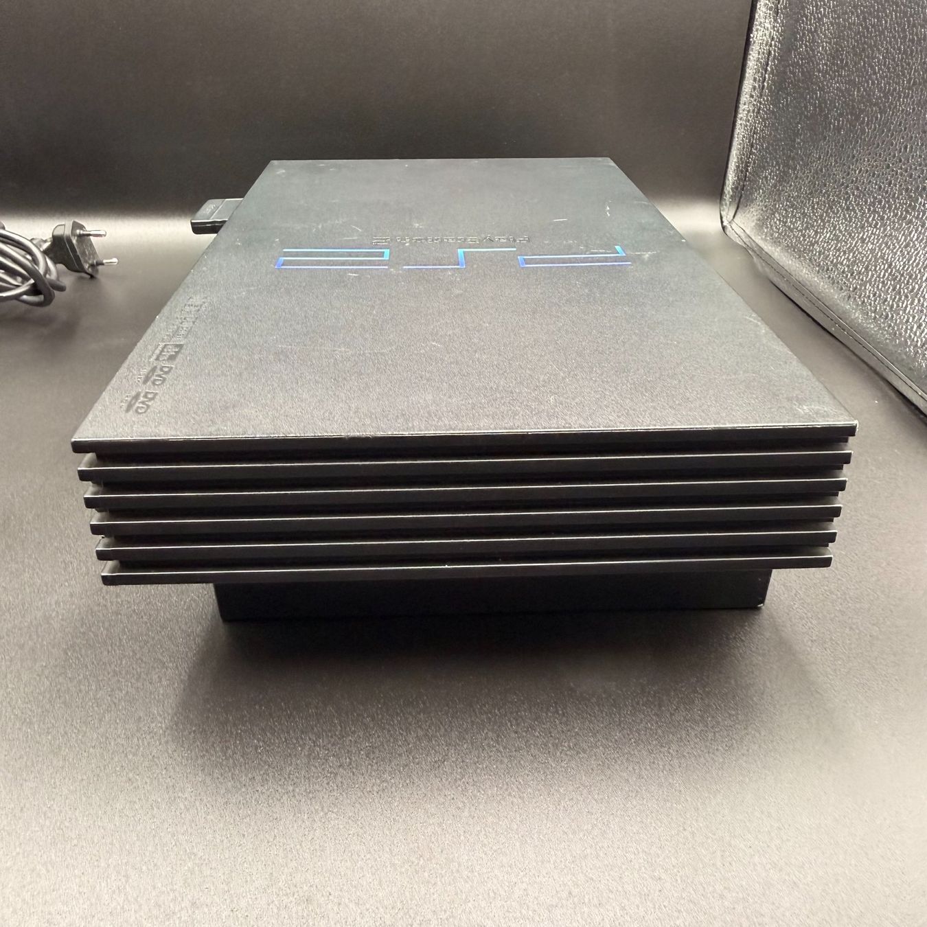 Sony Console: Sony PlayStation 2 Fat Konsole schwarz – Usato da Düdingen venduto da Nerdworld 3