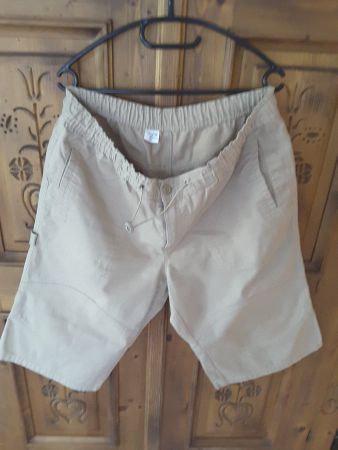Kurze Herrenhosen   Gr.54.