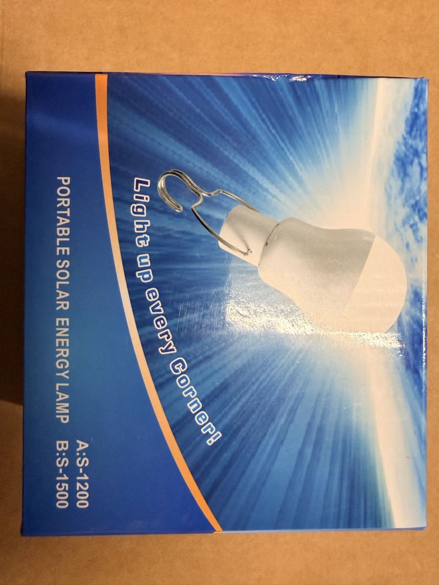 Lampes: portable solar lamp/ bulb – Neuf (Voir description) à Küsnacht ZH par salim2019 1