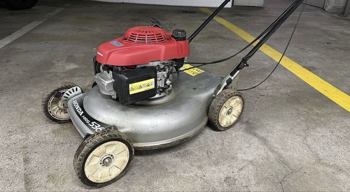 Honda Tondeuses à gazon: Honda Rasenmäher ab 1 Fr.!! – Neuf (Voir description) à Därligen par mai_lz9l 2