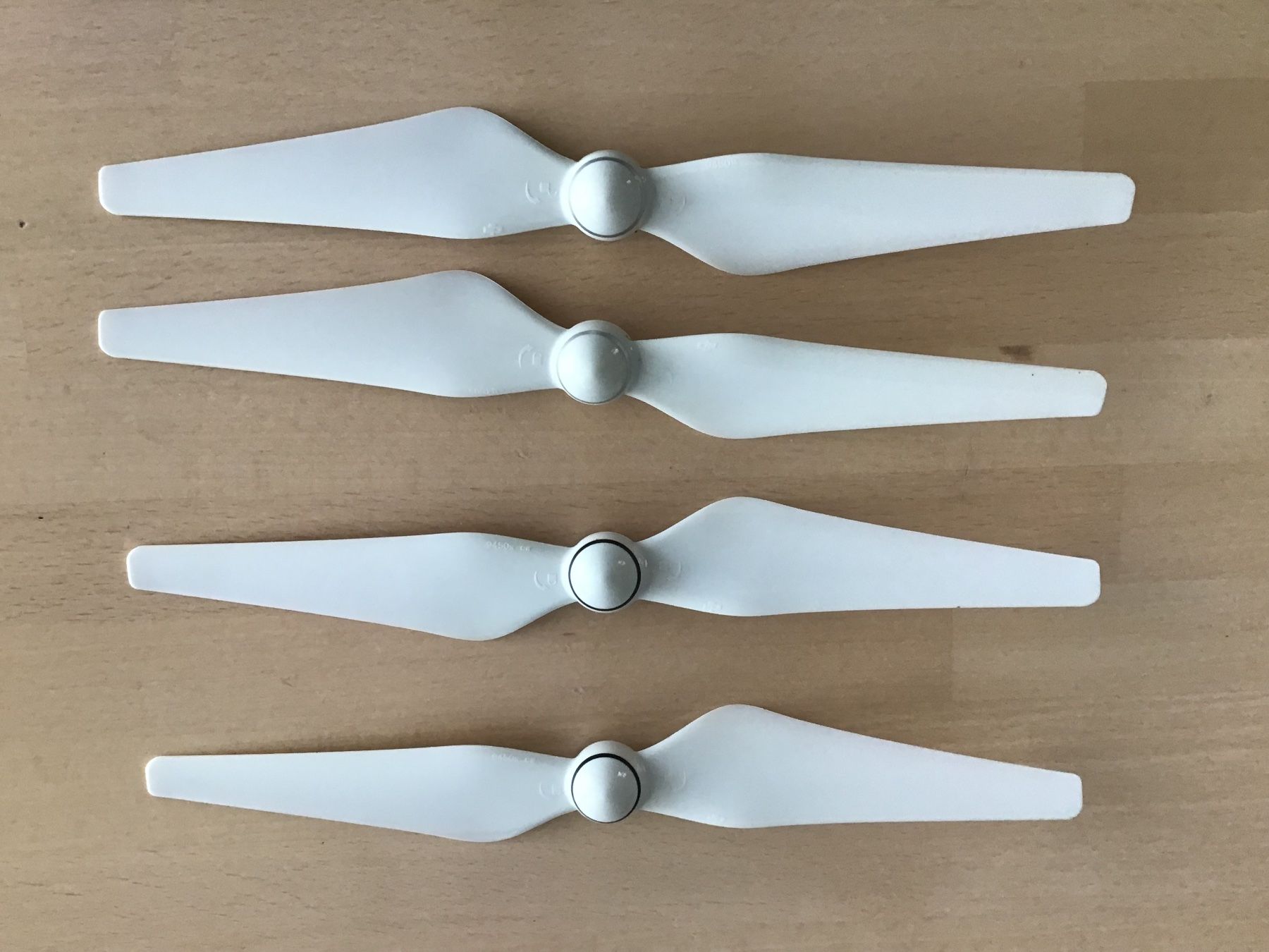 DJI RC Modellbau: DJI Phantom 4 Propeller – Neu (gemäss Beschreibung) aus Langenthal von Ungscholi04