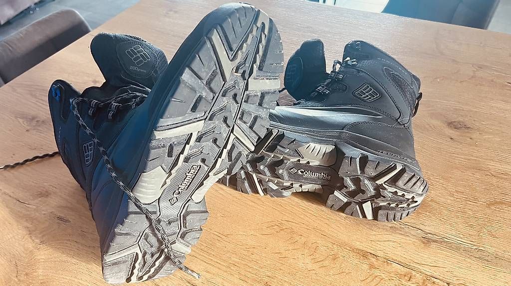 Scarpe da uomo: Chaussures d'hiver/ Neige – Usato da Apples venduto da vmax66 1