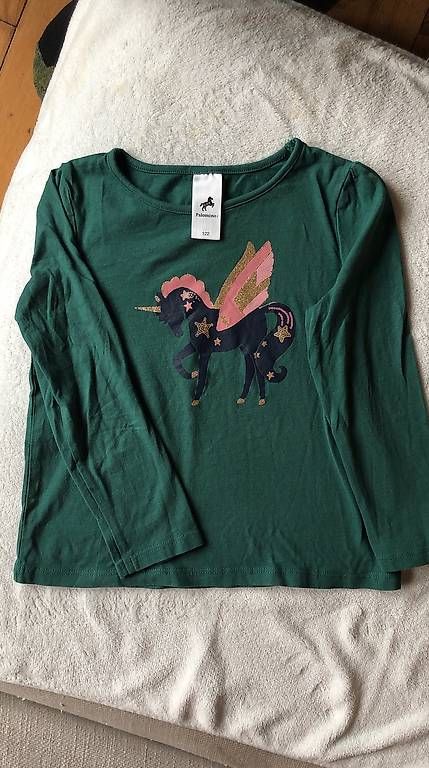 C&A Camicette, T-shirt & Top: Langarmshirts mit Einhorn C&A gr. 122 – Usato da Regensdorf venduto da Piritatti 1