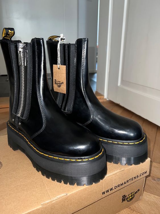 Dr. Martens Stiefel 8-Loch - Schwarz Mit Blumenmuster Größe 40