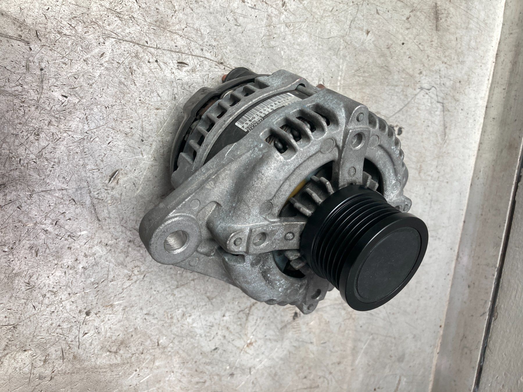 Jeep Tutti pezzi di ricambio auto: 56029679AA Generator Jeep Compass 2.0 TD – Usato da Cham venduto da WB2223