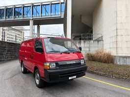TOYOTA Hiace 2.4 EFI 4x4 Benzin / Ex Feuerwehr / TOP-Zustand