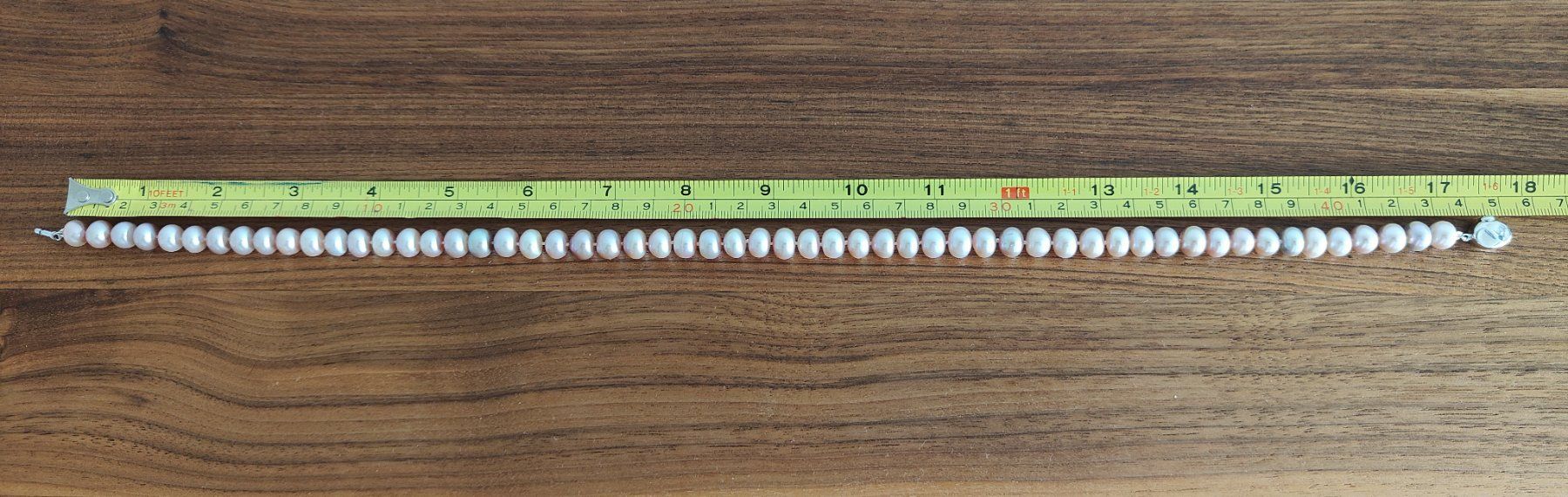Ketten: Süsswasserperlenkette, 9x7mm, lila – Neu und originalverpackt aus Rümlang von 21f 1