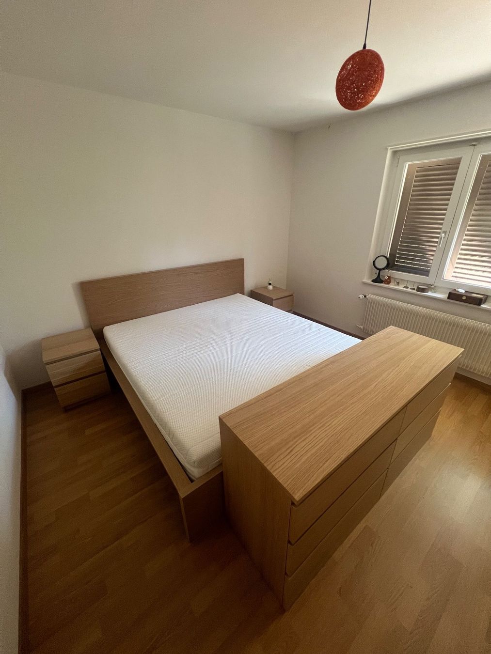 Ikea Letti: Camera da letto IKEA LINEA MALM – Usato da Zürich venduto da Ely93.