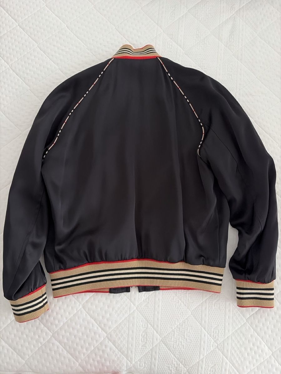 Burberry Giacche: Veste Burberry Bomber - taille 52 - neuve ! – Nuovo (secondo la descrizione) da St-Gingolph venduto da emergency_one 6