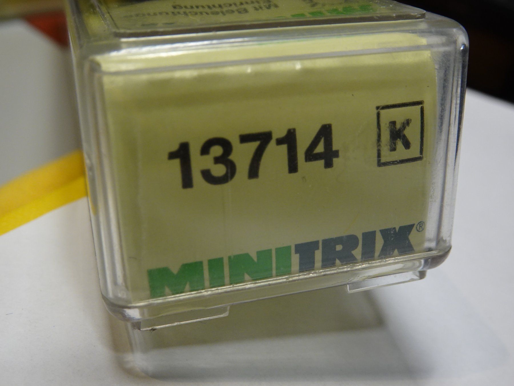 Trix Modellini di ferrovie: MINITRIX CIWL PACKWAGEN BRAUN, 13714, RAR – Nuovo e nell'imballaggio originale da Eschenbach SG venduto da eDaisy 3