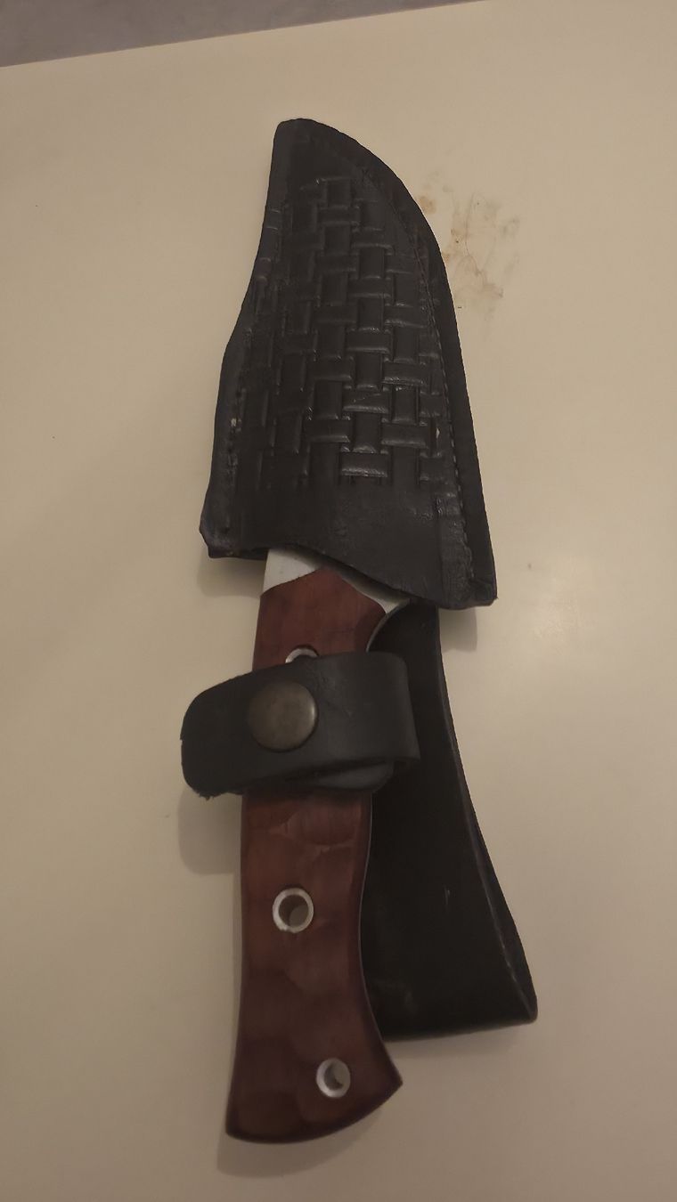 Accessori: Jagdmesser / Lederscheide, – Nuovo e nell'imballaggio originale da St. Margrethen SG venduto da Duezenli61 6