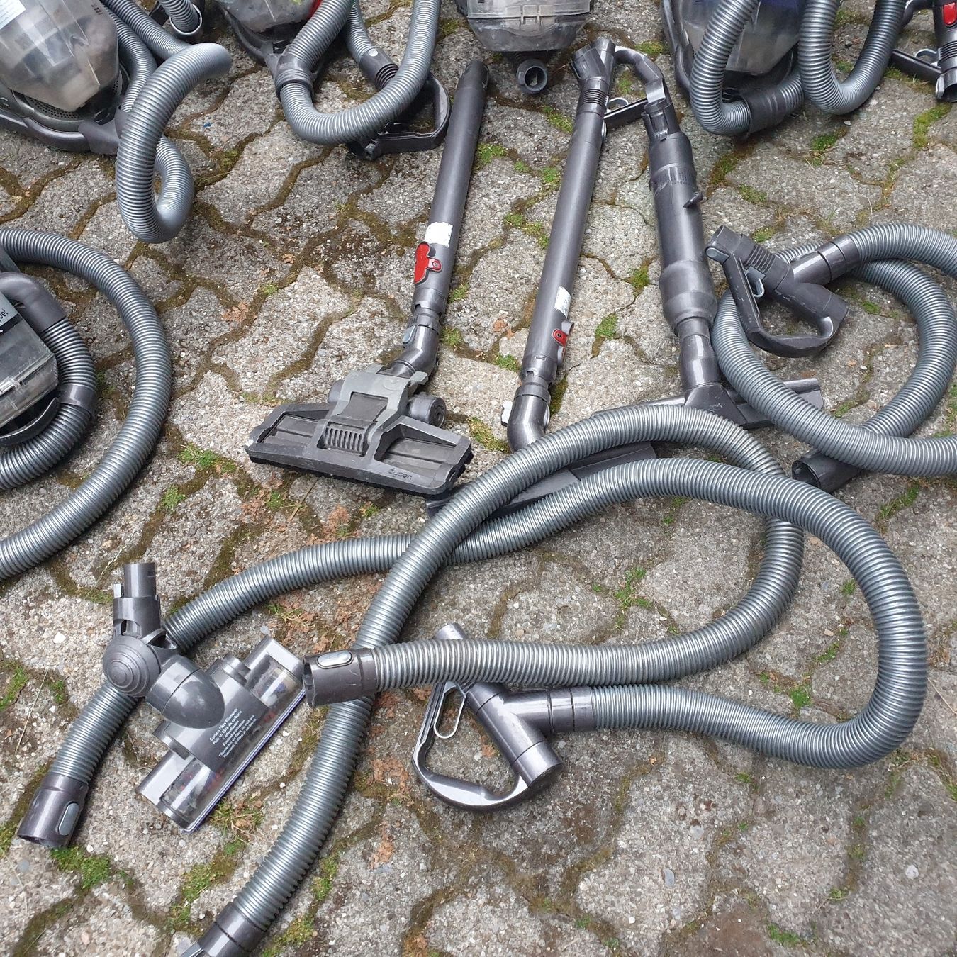 Aspirapolveri & Accessori: 5x Dyson Staubsauger +++ TEILE DC22 DC33 DC19 DC 29 – Difettoso da Val D Illiez venduto da SnowRoof 5
