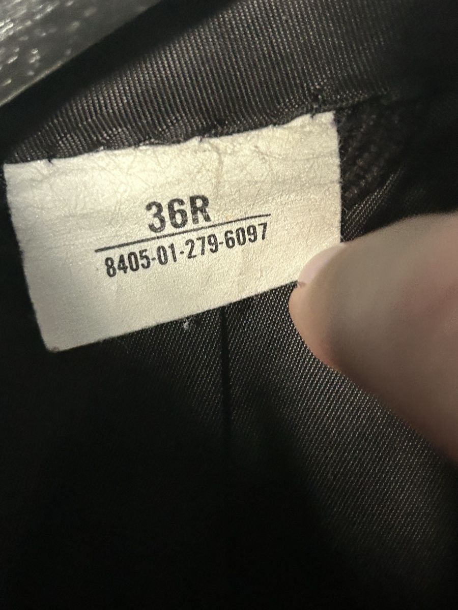 Uniformi: Authentic U.S Marine Corps USMC Parade Uniform – Nuovo (secondo la descrizione) da Biel/Bienne venduto da zit_v5yc 6