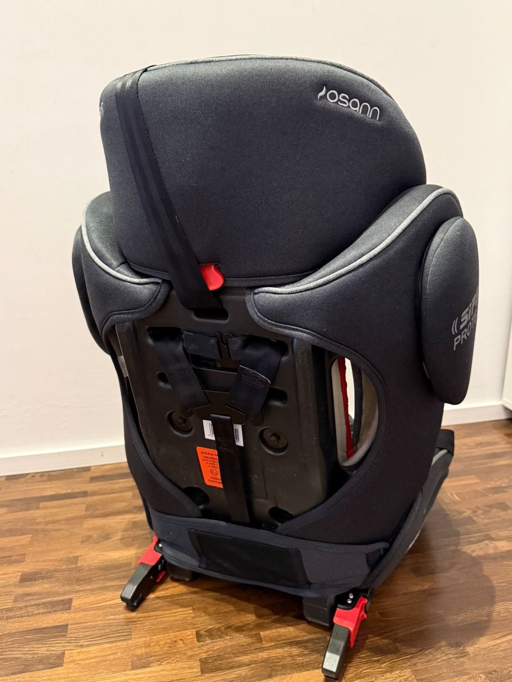 Osann Seggiolini per auto: Osann Flux Isofix Kinderautositz – Usato da St. Gallen venduto da Melina020 1