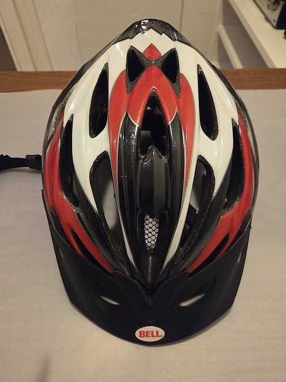 Bell Caschi: Fahrradhelm Bell – Usato da Lauerz venduto da betsan666