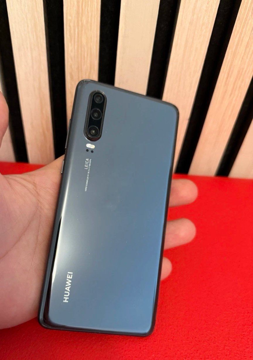 Huawei Telefoni cellulari / Smartphones: Huawei P30 128GB Wie neu – Usato da Luzern venduto da Waince786