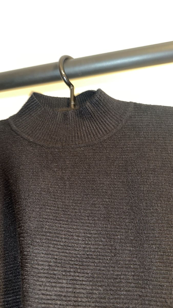 Maglioni & Felpe: Schwarzer Strickpullover mit Stehkragen Gr L – Usato da Oftringen venduto da tola19 2