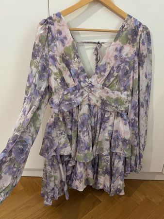 Neues Blumenkleid Grösse M