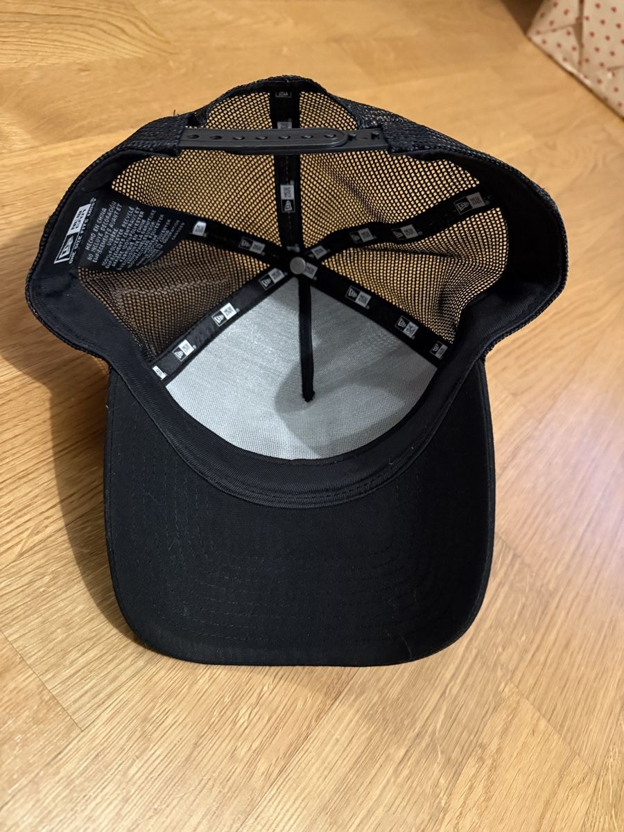 New Era Copricapi, berretti & cappellini: New Era Lucky Cat Black Cap – Nuovo (secondo la descrizione) da Ostermundigen venduto da Alex_ngtran 2