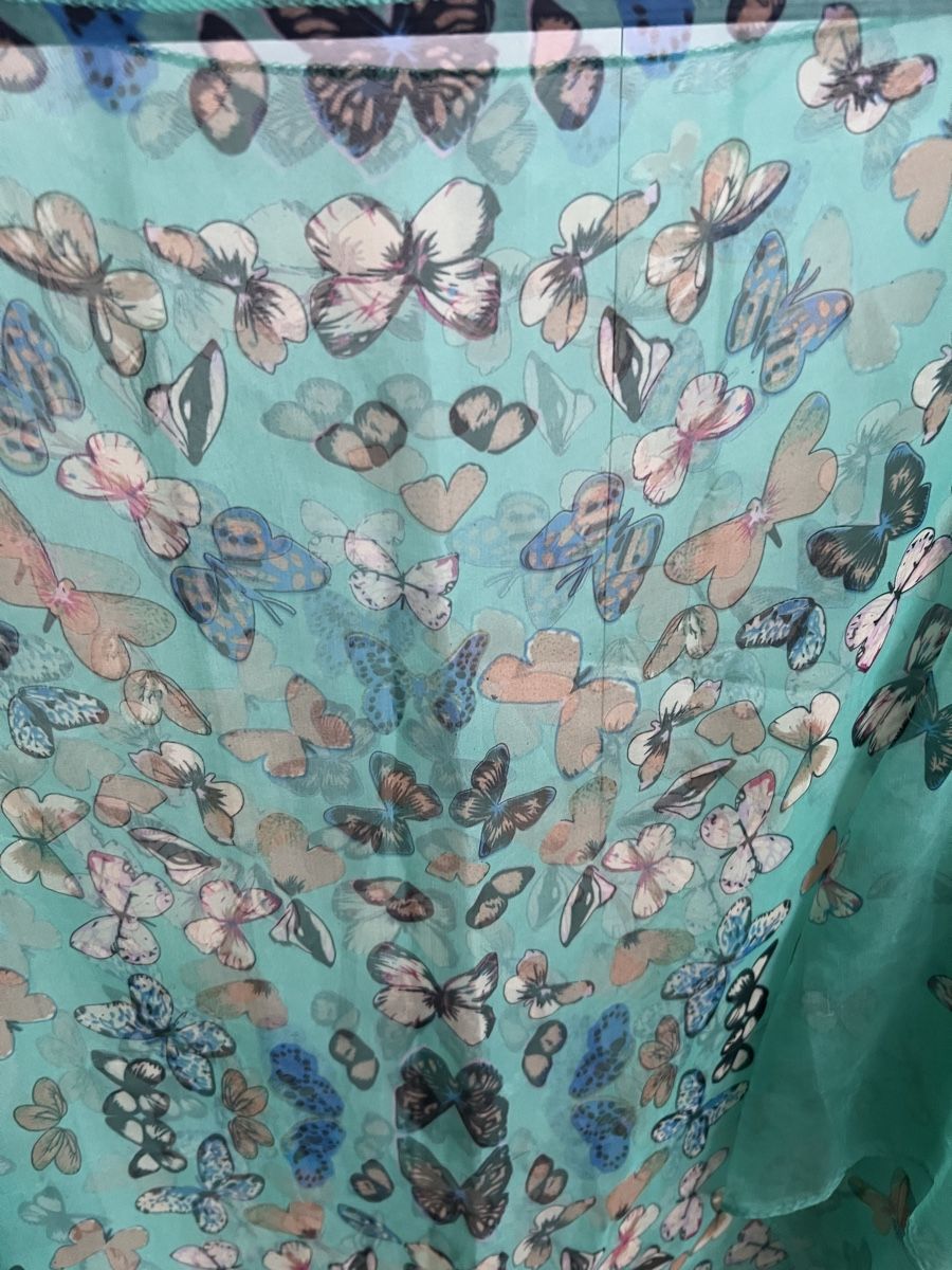 Internationale Kunst: Lightweight Butterfly Beach caftan – Gebraucht aus Genève von Kmattr 1