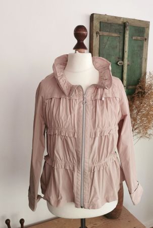 Just White zarte elegante Jacke Gr. 38