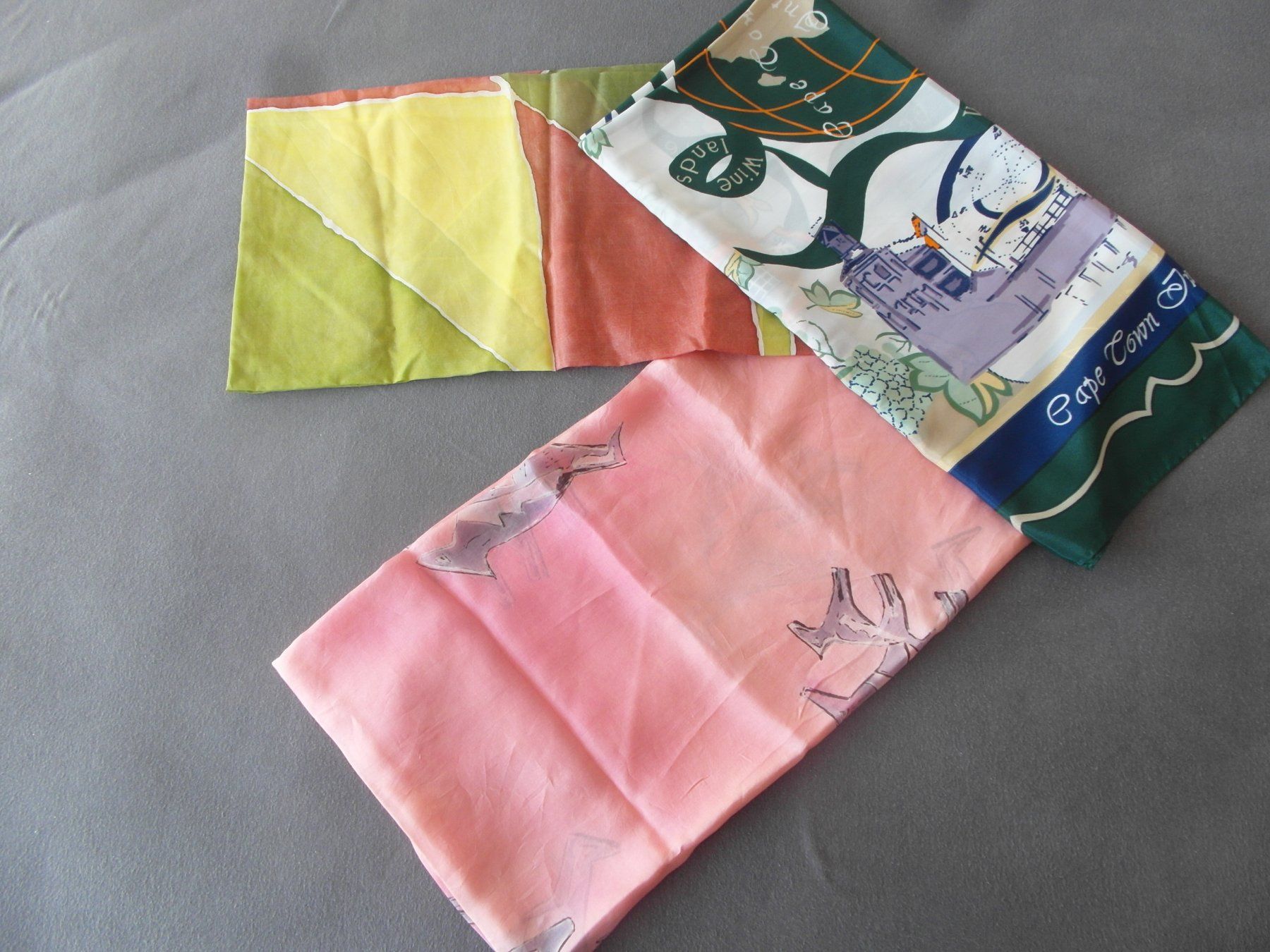 Foulard & Sciarpe: 3 Schals Foulards aus Seide – Usato da Schönenbuch venduto da Imagine6