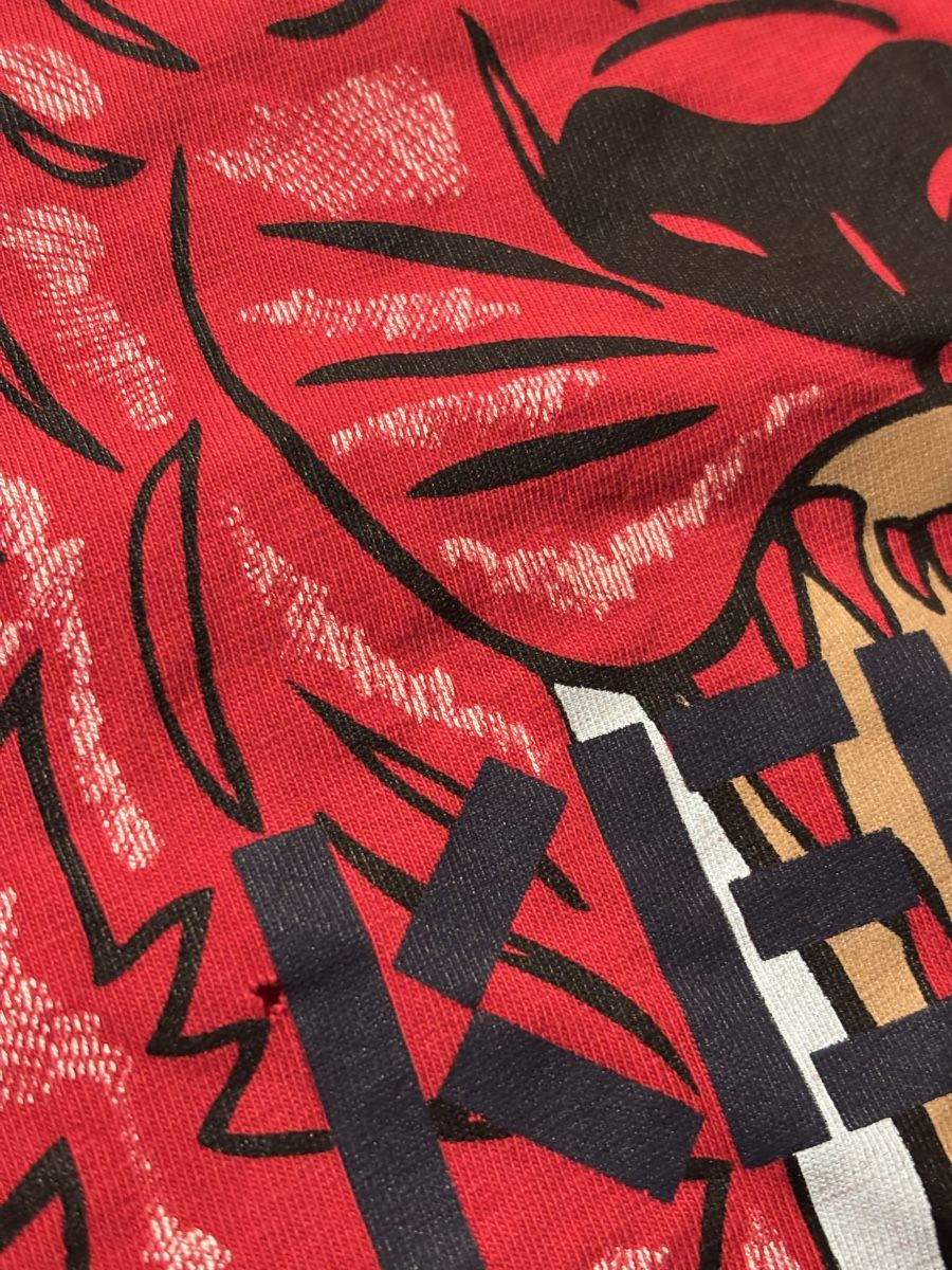 Kenzo T-shirt: T-shirt Kenzo original  – Usato da Genève venduto da Nathanwatchch 3
