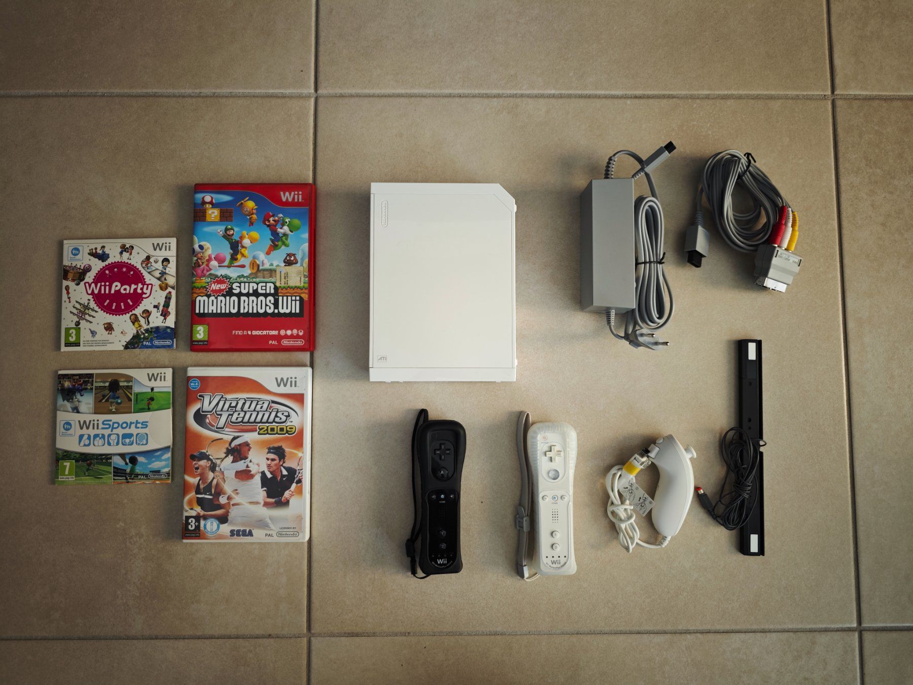 Nintendo Console: Console Nintendo Wii con accessori e giochi - Usato poco – Usato da Intragna venduto da Dekino