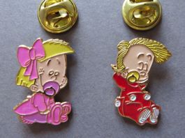 SET VON 2 PIN'S BABY MIT SCHNULLER, NUGGI