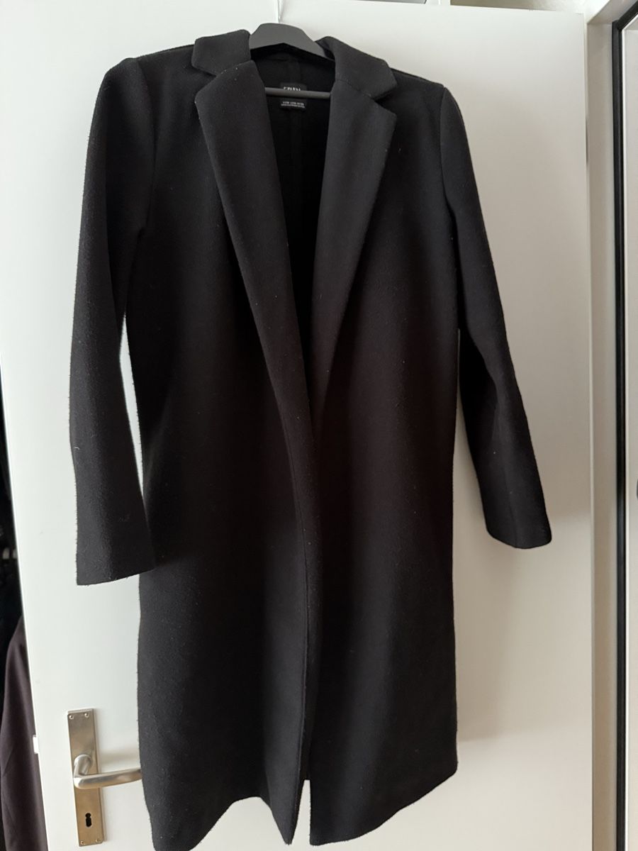 Zara Cappotti: Schwarzer Zara Mantel Gr. M – Usato da Ennetbaden venduto da mel_cs5j 3
