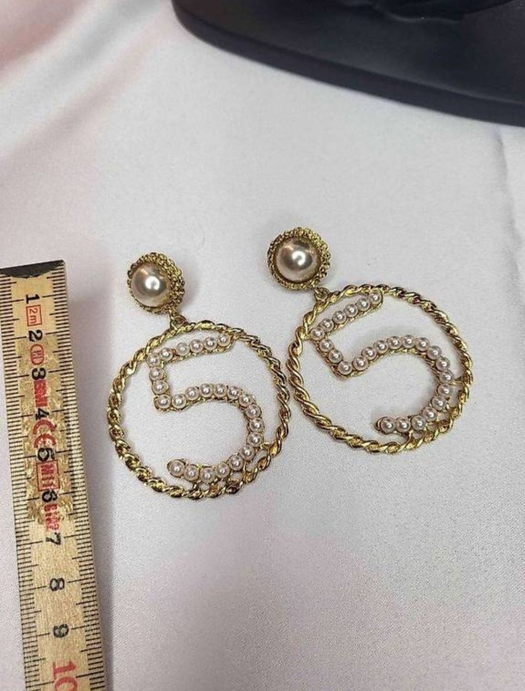 Ohrringe & -stecker: NEUE N0 5 Perlen Ohrringen – Neu und originalverpackt aus Hellbühl von d.d.d.125 1