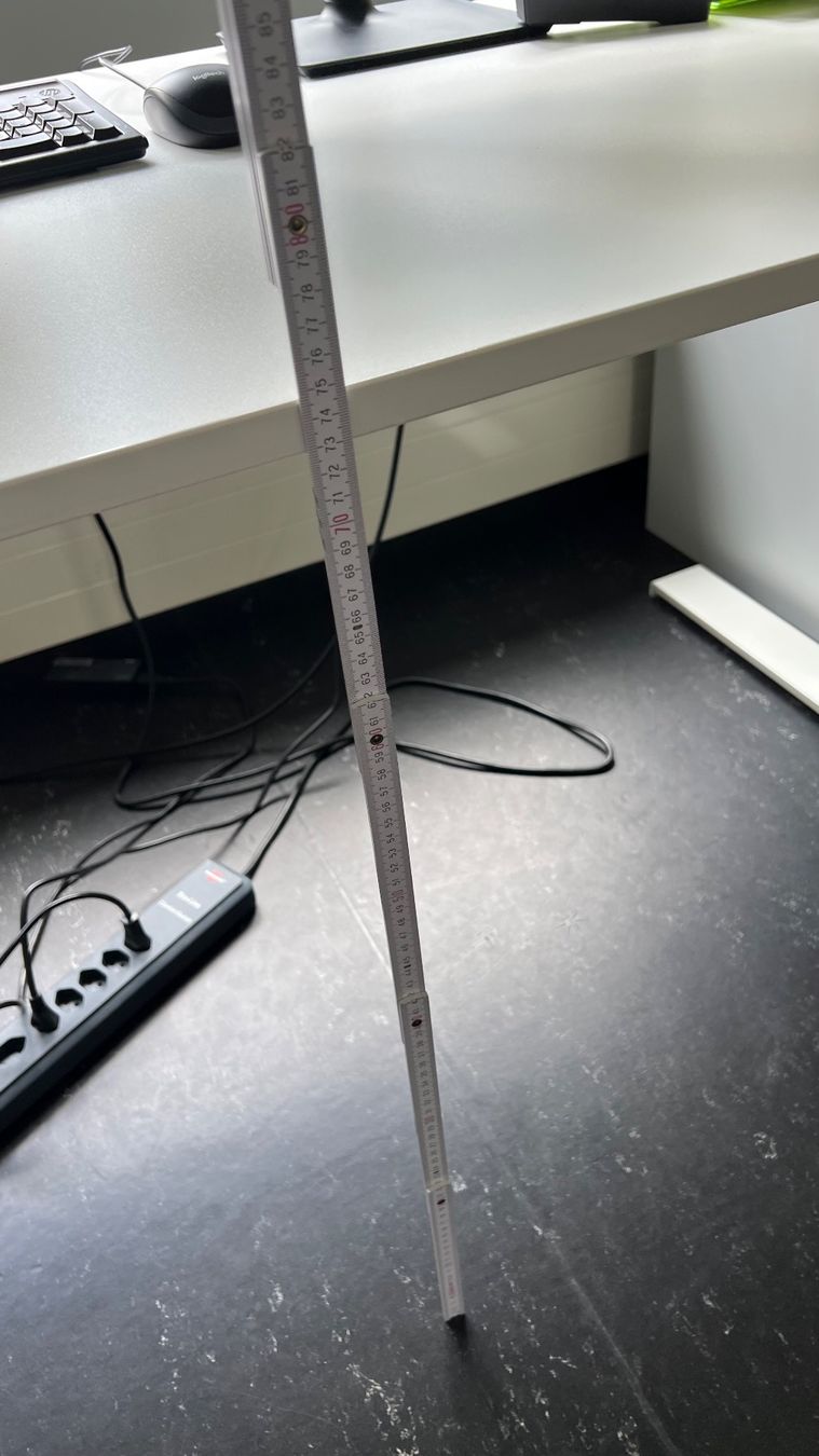 Scrivanie: Schreibtisch 160cm x 80cm – Usato da Remetschwil venduto da sin_g2pp 2