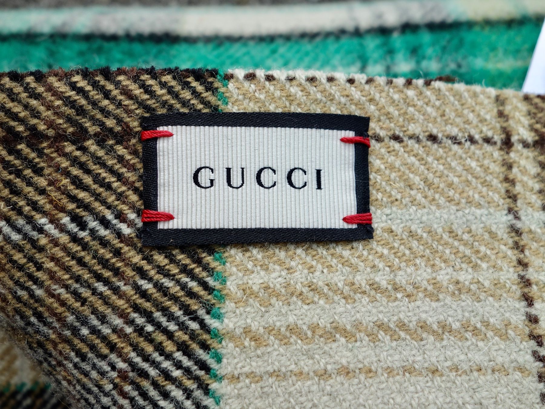Gucci Sonstige Kleidung & Accessoires: GUCCI reversible PONCHO - Wolldecke - Wolle PREFALL 2018 – Neu (gemäss Beschreibung) aus Kerzers von zimmergruen 9