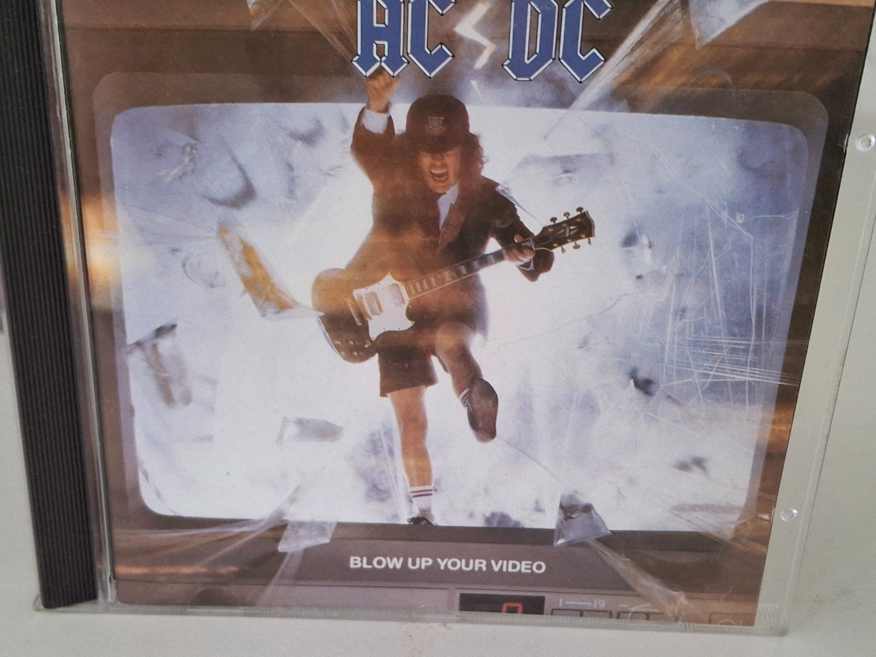 CD: CD AC/DC - Blow Up Your Video - – Usato da Aarberg venduto da Jackup1