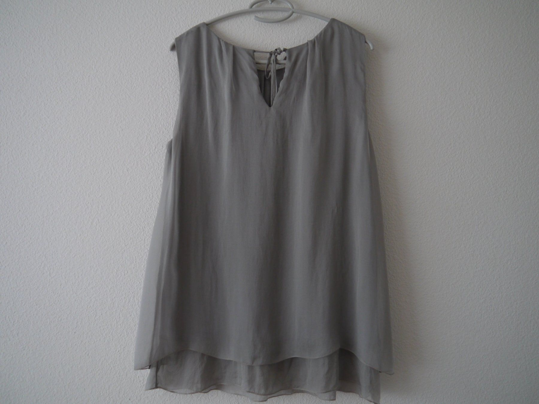 Hallhuber Camicette: HALLHUBER Bluse aus 100% Seide Gr.40 – Usato da Hagendorn venduto da Blaf 4